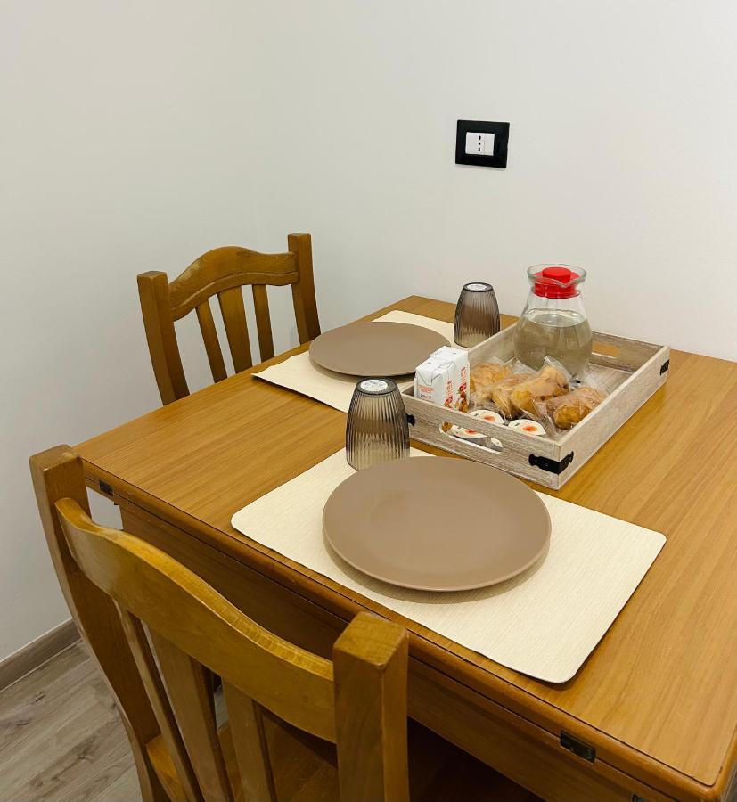 Apartament Essential House Brindisi Zewnętrze zdjęcie